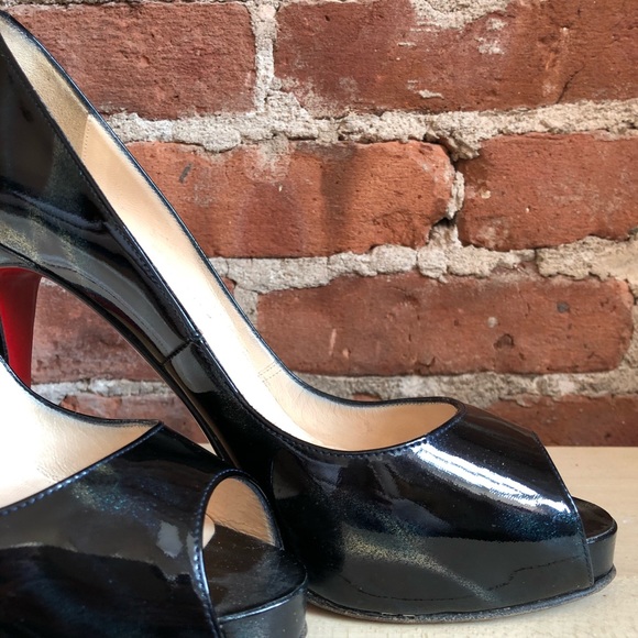 Christian Louboutin Patent Iridescent Pumps - Picture 9 of 14
